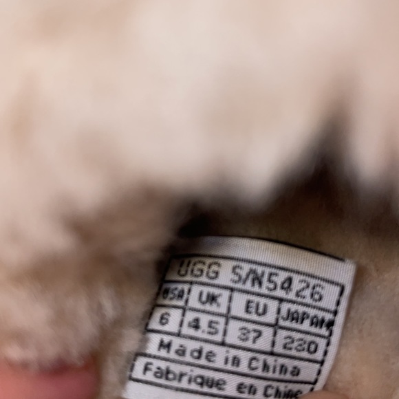 Ugg slip in - Picture 4 of 4